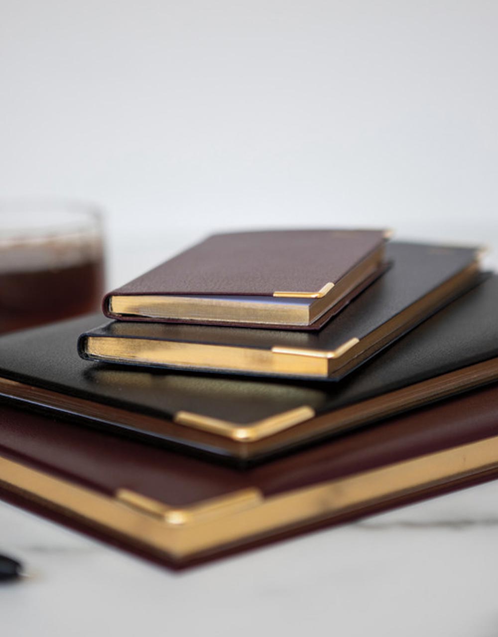 Letts Classic Slim Landscape Week to View Planner with Appointments and Planners 2026 - English 26-C32SBY #color_burgundy